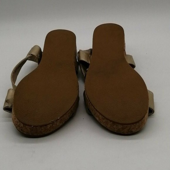 Maurices Womens Felicity Wedge Heel Ankle Strap Sandal Cushioned Gold Sz 7 - Picture 4 of 9